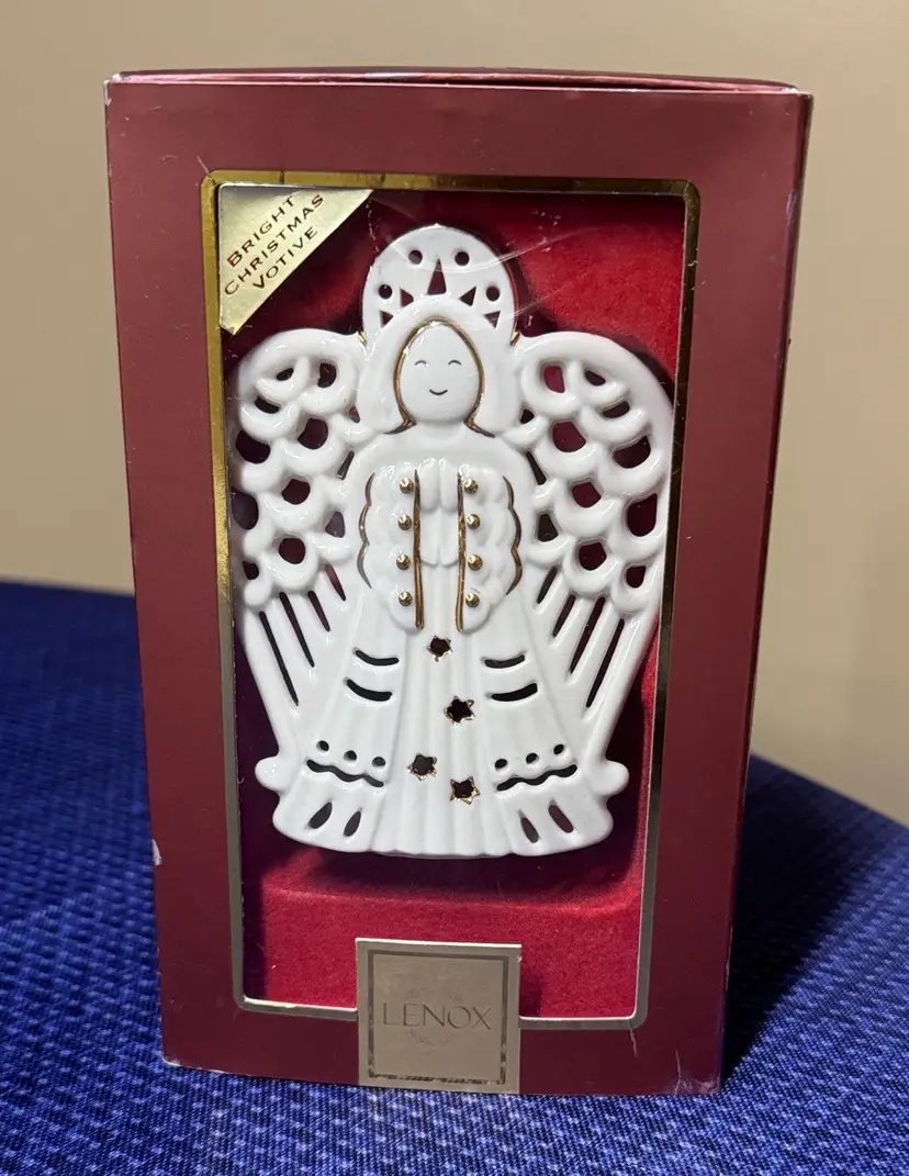 Lenox Bright Christmas Angel Tealight Candle Holder 4" Tall Gold Accents In box