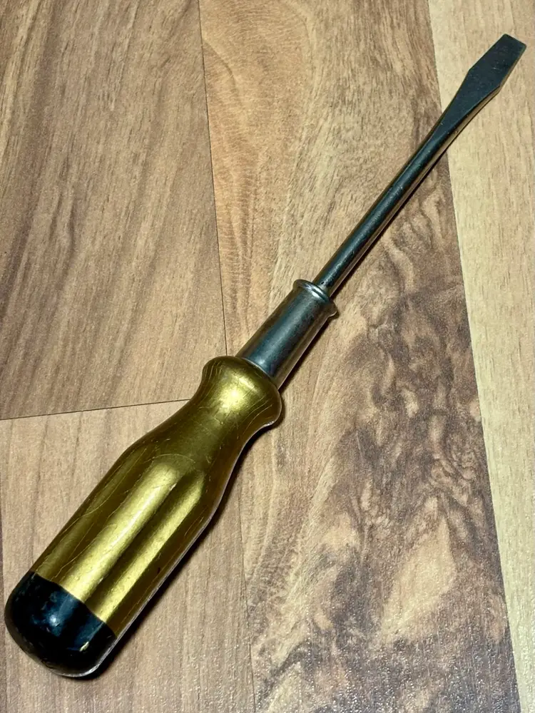 Fuller's No. 706 Flat Blade Wood Handled Screwdriver Original Gold & Black Paint