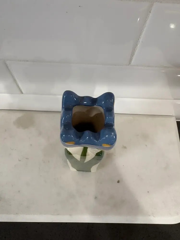 DeYoung Tulip  Bud Vase