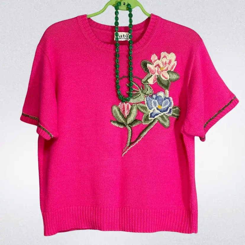 Tabi International Pink Sweater Short Sleeve Top with Flower Detail