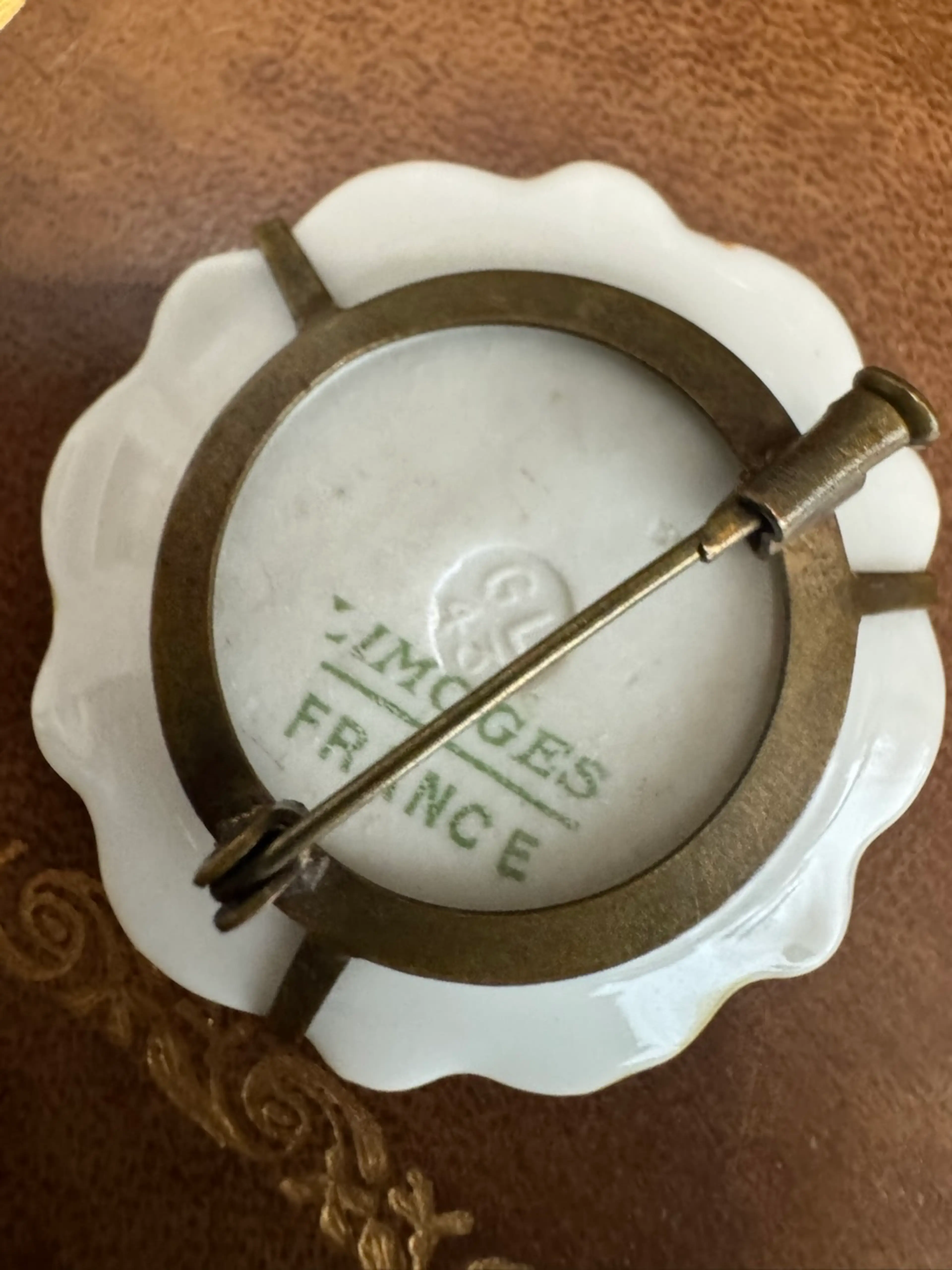 Image 2 of 2