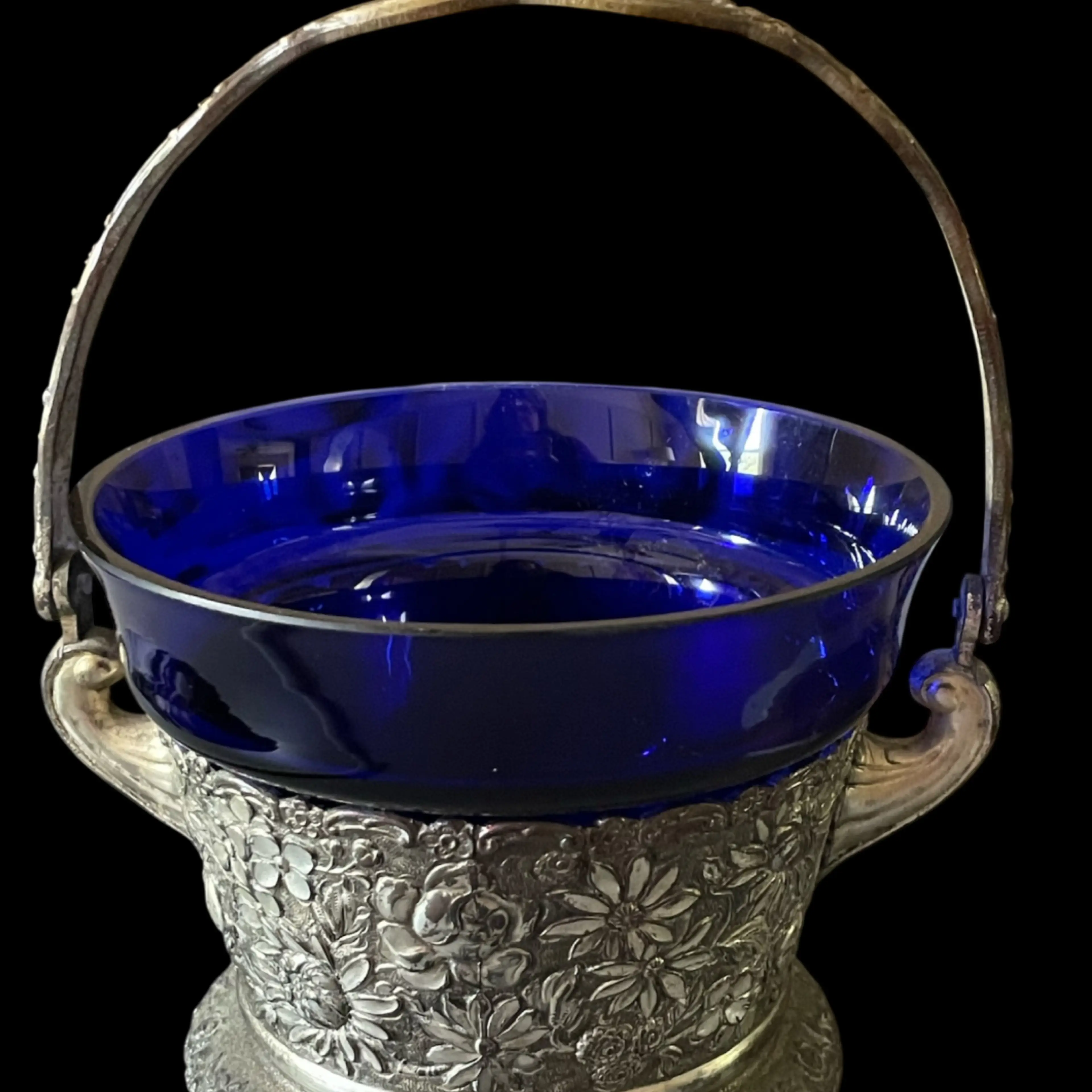 Image 1 of 6