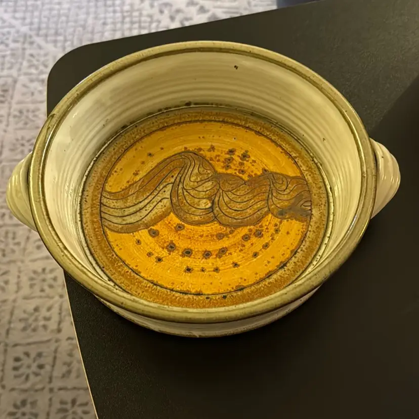 Hand-Signed Studio Art Pottery Handled Casserole Dish - 10β in diameter and 2.5β tall