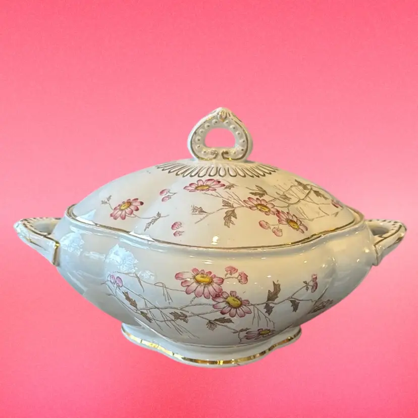 Antique Furnival & Sons Lidded Tureen