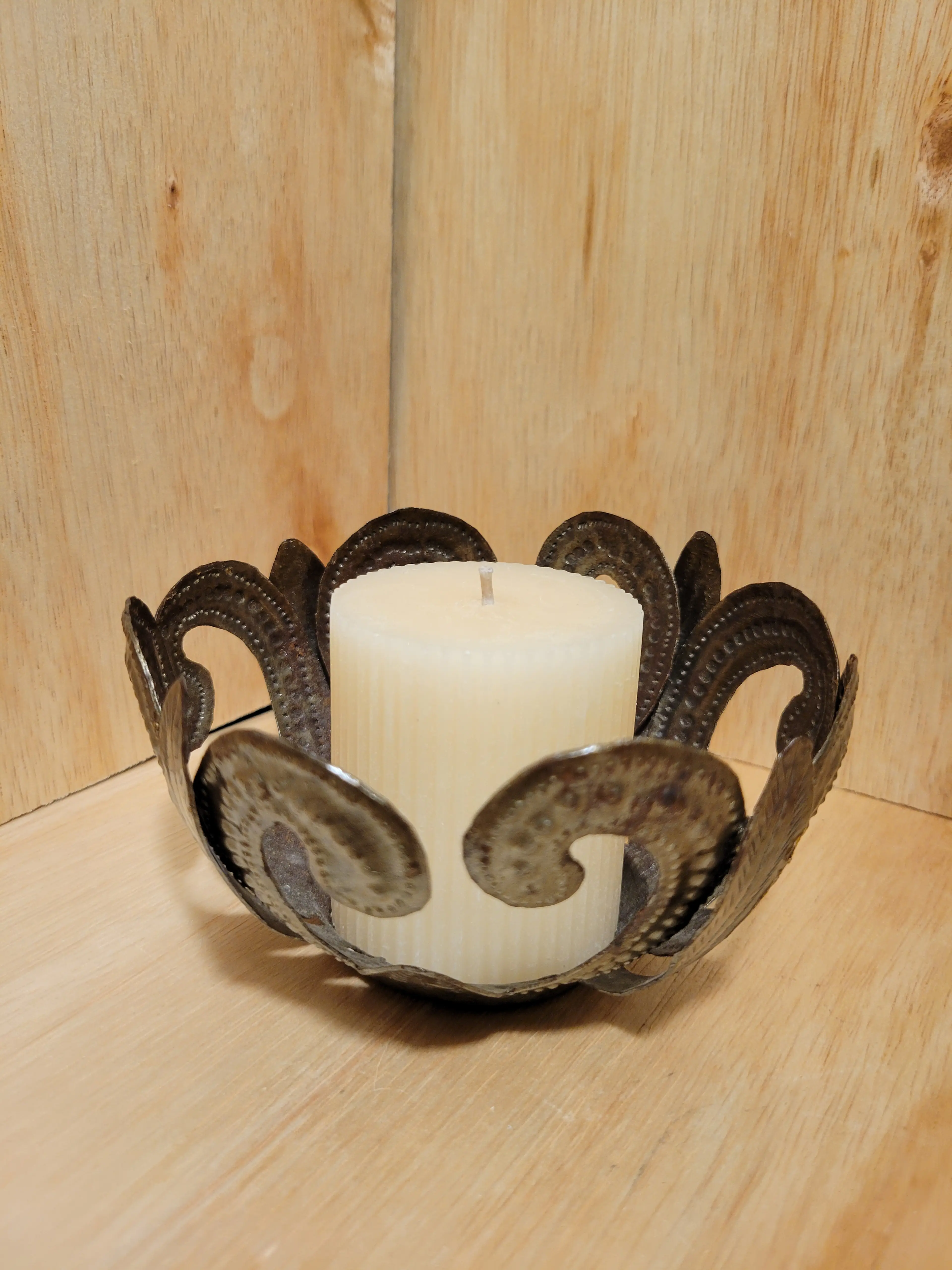 Image 2 of 12