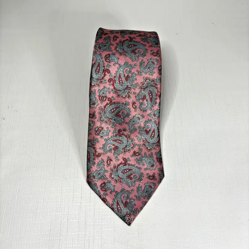 Sears Pink Gray Paisley Necktie Mens Store 3x56 Vintage Retro 70s Made USA