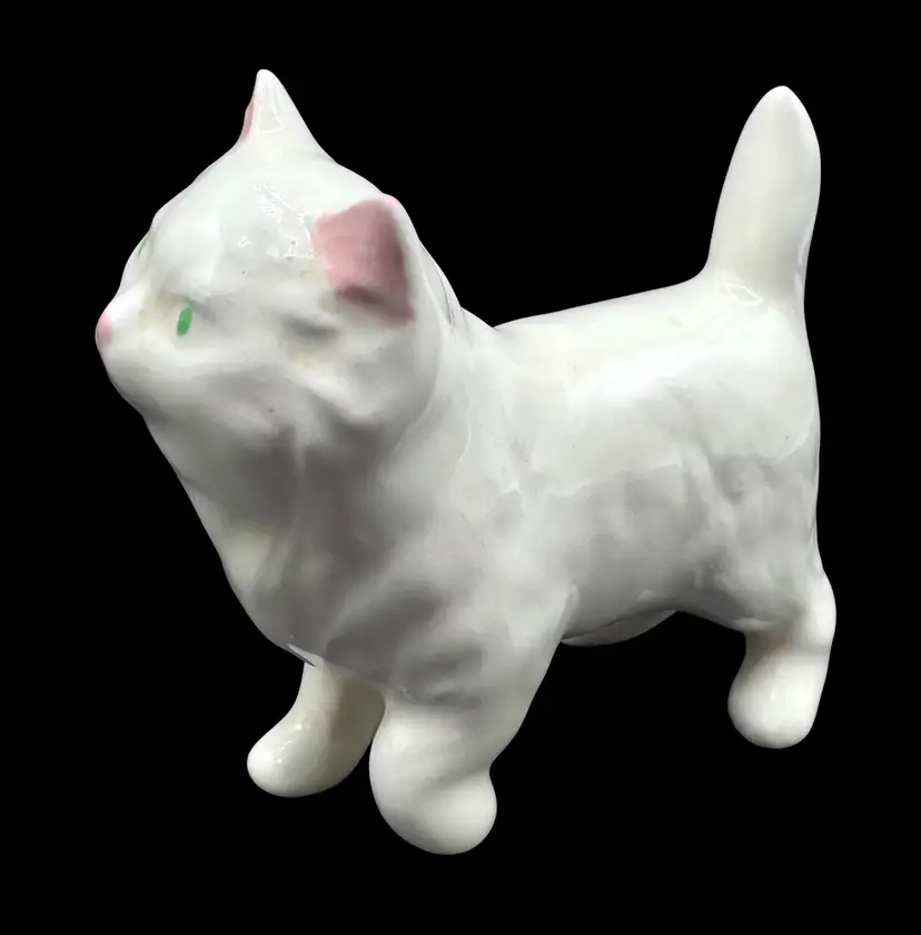 Vintage Ceramic Pottery White Persian Cat Figurine Green Eyes Pink 3”