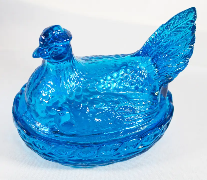 VTG Glass LE Smith Capri Blue Hen on Nest Covered Dish 6" Tall x 6" Long
