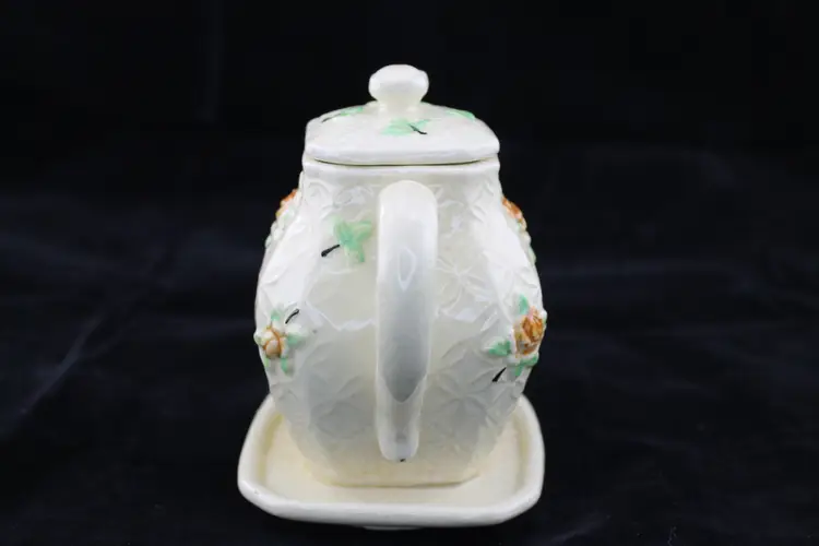 VINTAGE HAND PAINTED FLORAL ROSE BASKETWEAVE CREAMER MADE IN JAPAN