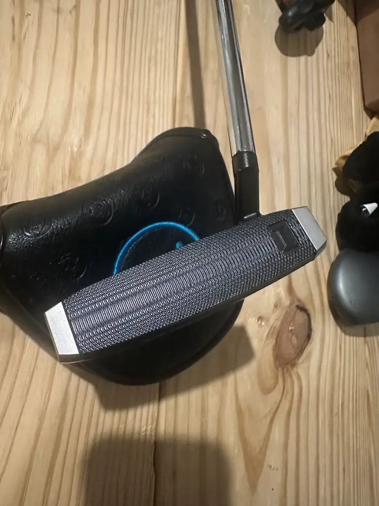 Indi Allison 34in R Hand Putter