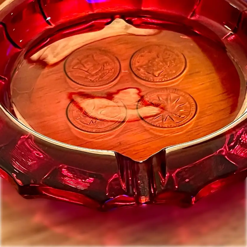 Vintage Fostoria Coin Ruby Red Glass 1887 Liberty Ashtray **UV GLOW**