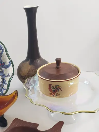 Pottery glass and knick-knacks 