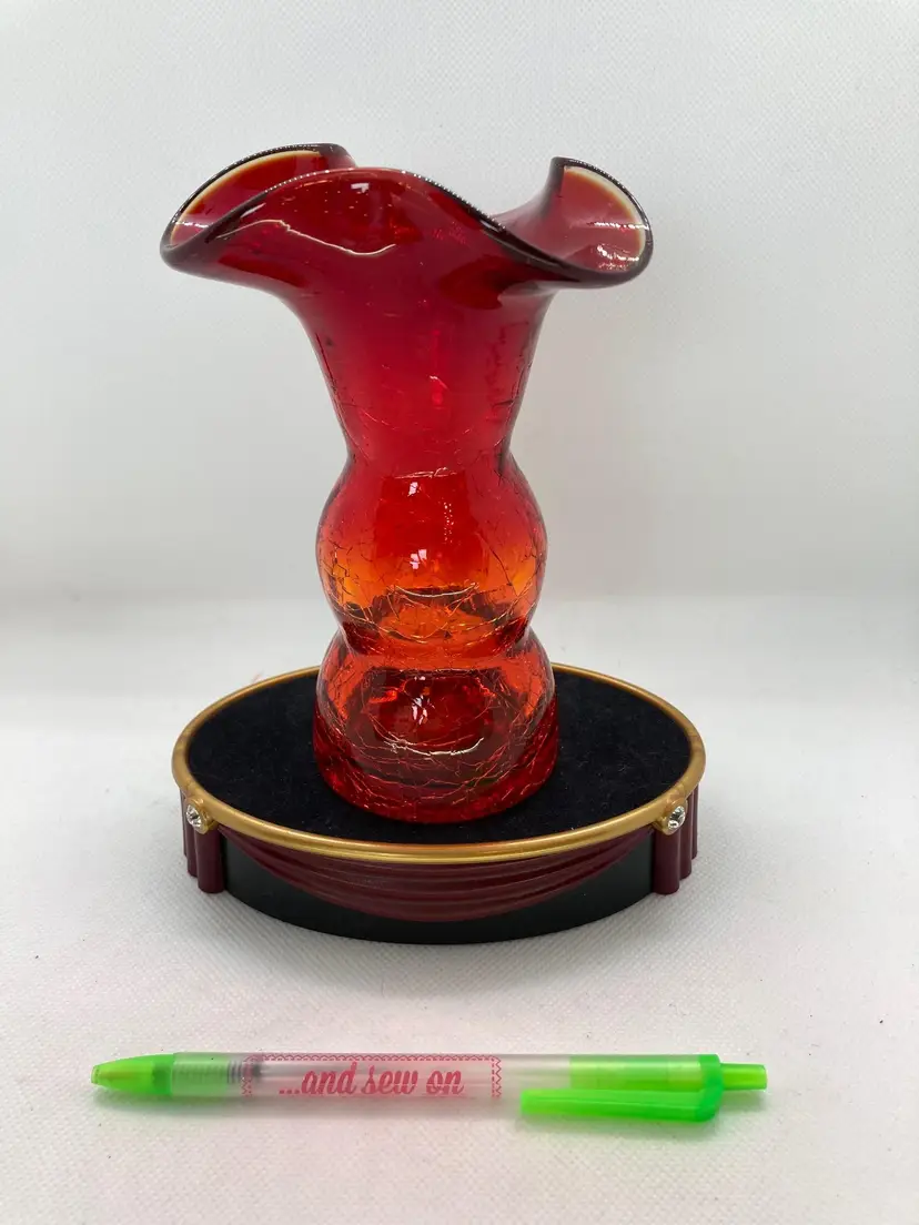 Red Amberina Crackle Vase UV Glows