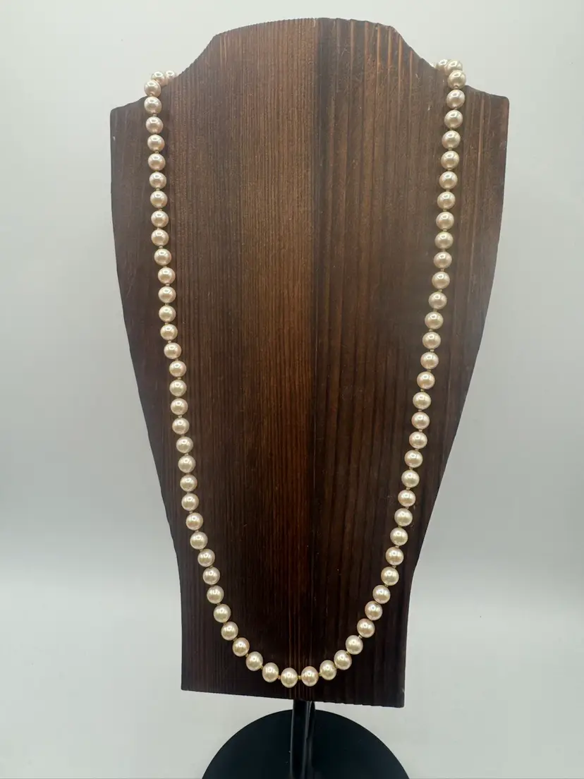 Vtg. Marvella Individually Knotted Glass Faux Pearl Necklace 22” Gold Tone Clasp