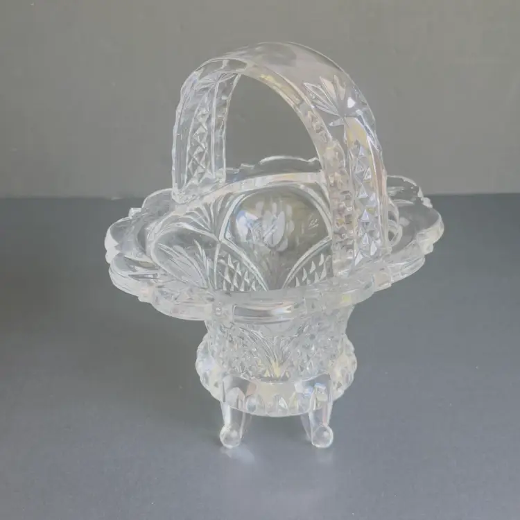 #1218 W. Germany, The European Collection, 4 Toed, 24% Lead Crystal, Clear Glass, Etched Basket With Handle