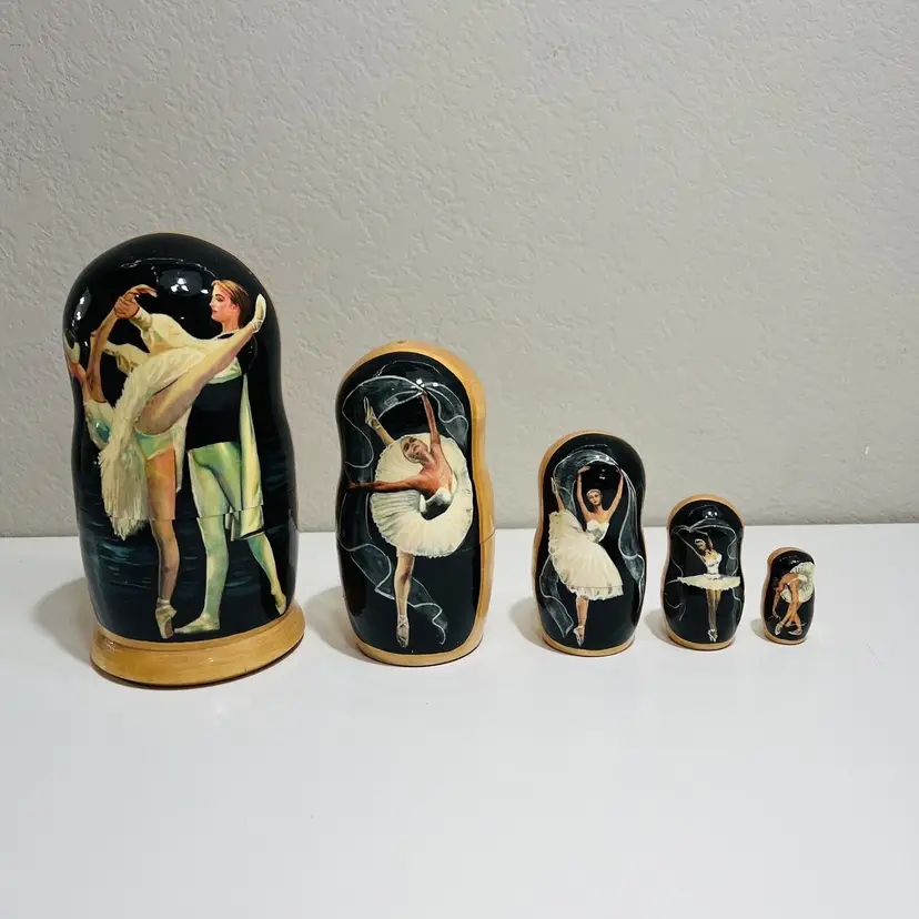 Nesting Doll Ballet Poses Wood Stacking Set 5 Pieces Dancing Women