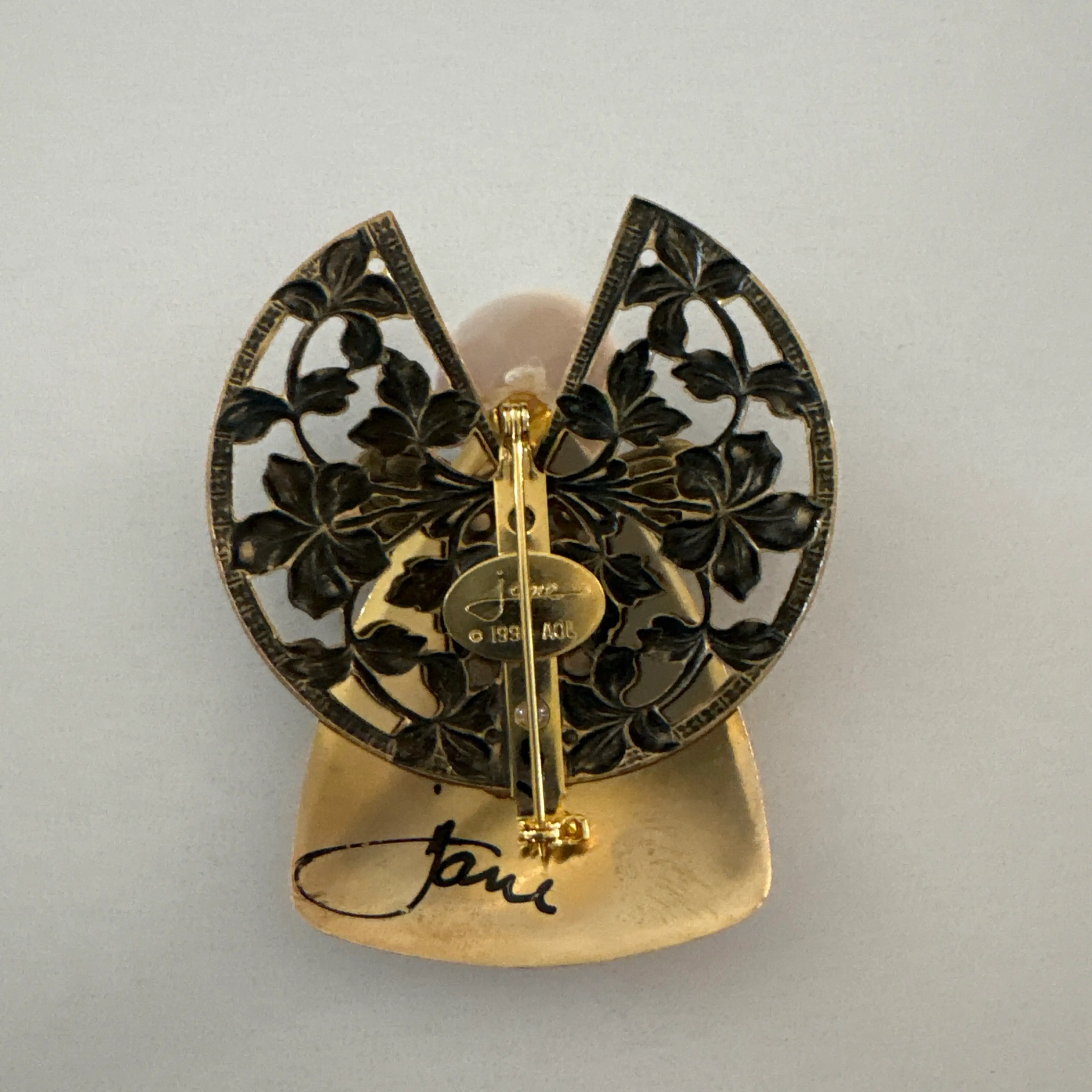 Image 2 of 2
