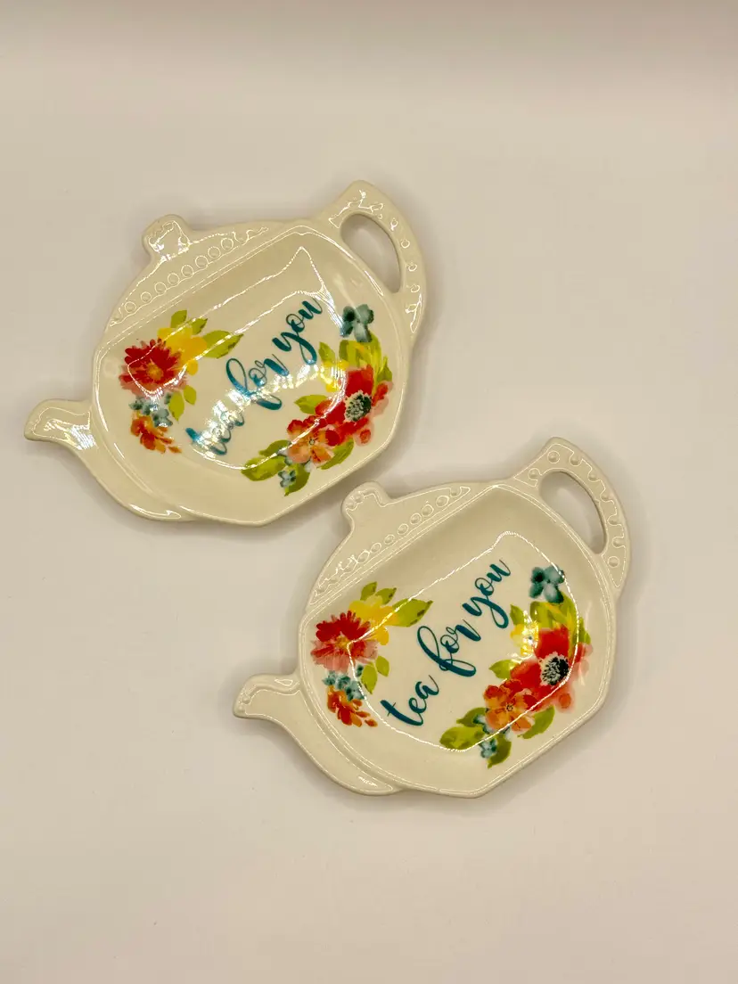 The Pioneer Woman 2019 “Tea For You” Wildflower Whimsy Tea Bag Spoon Holder Teapot Shape, Distributed By WalMart, Made In China, Set Of 2, MPN 82499.01