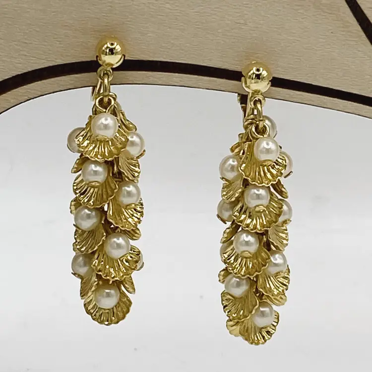 Vintage Avon Dangle Clip On Earrings, Seashells And Faux Pearls, Mid Century