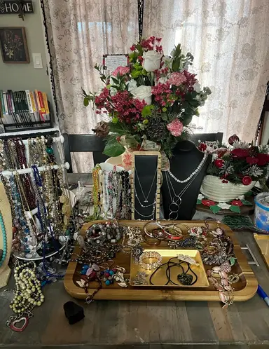Just Jewelry , $5 SB….major Christmas Clearance Deals!!!