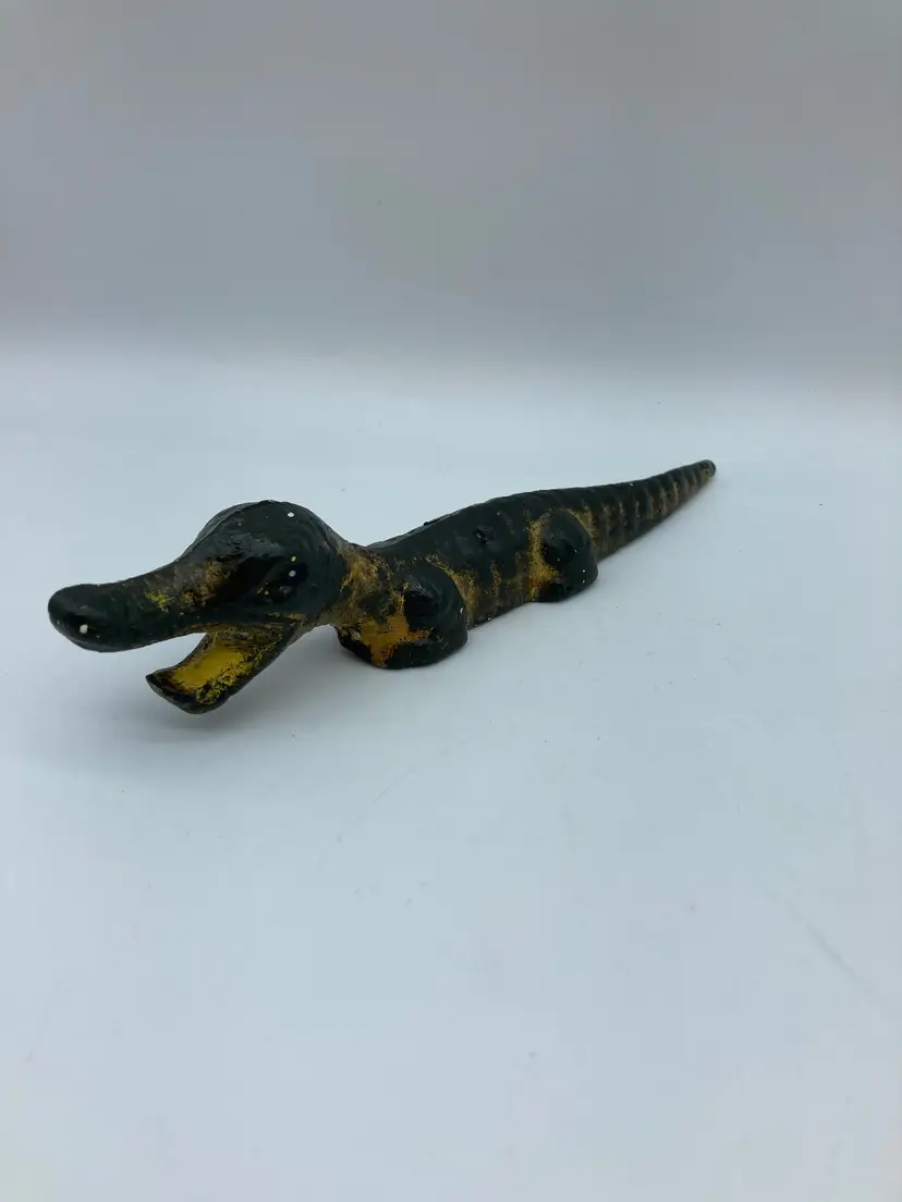 Antique Vintage Style Cast Iron Alligator Bottle Opener bar tool