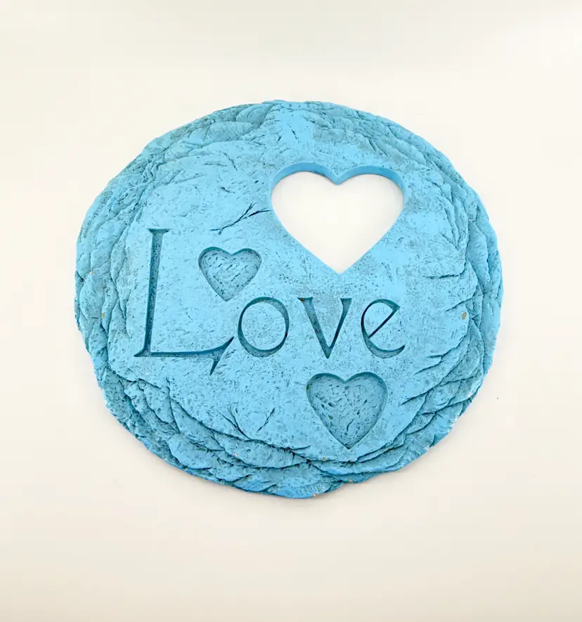 Love Hearts 12" Resin Stepping Stone Round Wall Plaque 2005 Encore Group