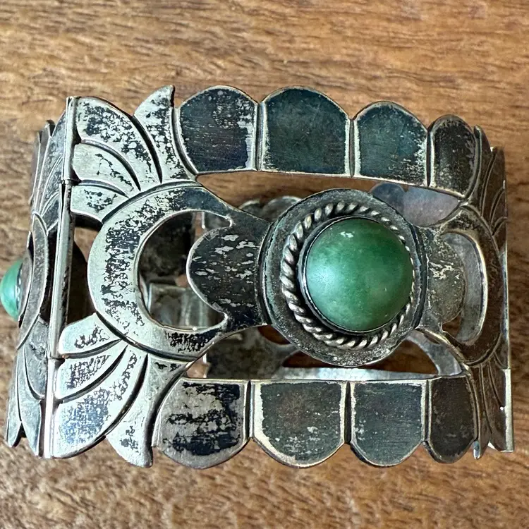 Old Malachite And Sterling Silver 3 Panel Hinged Bracelet 7.75”