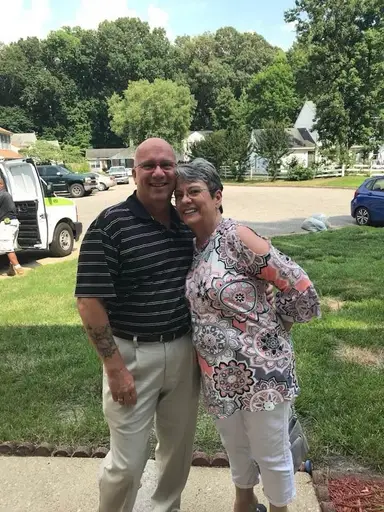 5 Of Everything: 5 Glass-5 Metal-5 Pictures, You Get The Idea 😂