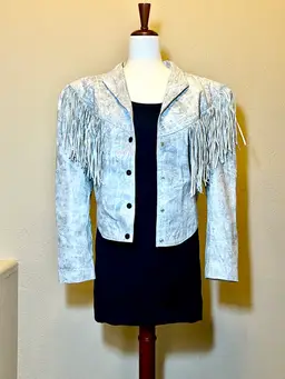🤍🌪️Vintage 80s/90s D’Revi Distressed White Leather Fringe Jacket🌪️🤍