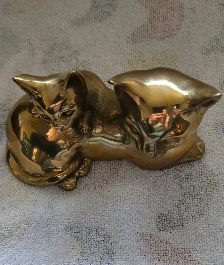 Vintage MCM Brass Cat Figurine With Her Kitten