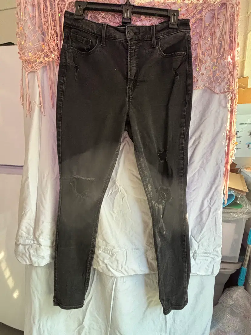 Old Navy Size 12 Black Distressed Skinny Jeans