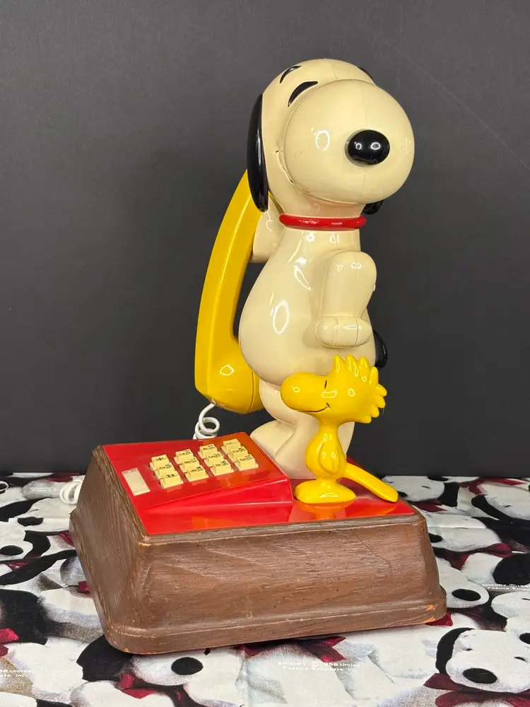 Vintage Snoopy Telephone