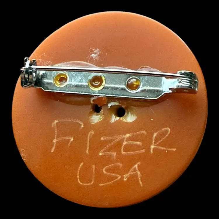 Bakelite Cat Button Brooch 1.5”