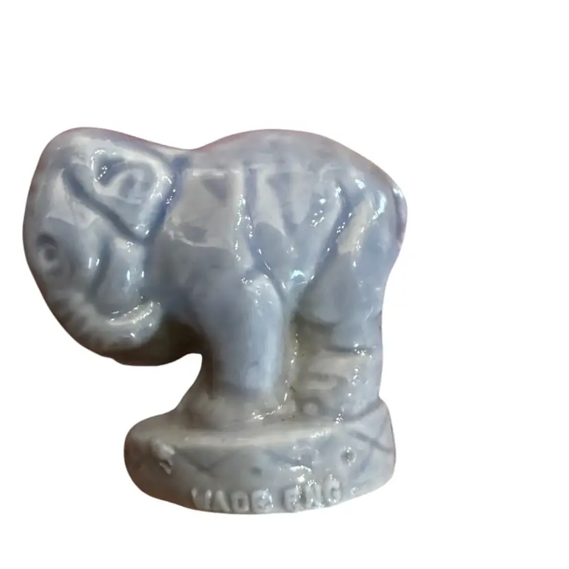 Wade, England, Circus elephant