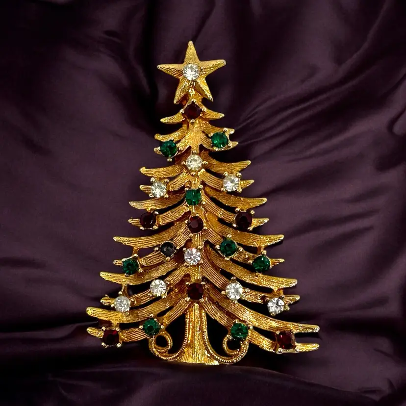 Vintage Signed Christmas Tree Brooch MYLU Rhinestone 1960s Gold Tone Curled Base -EB