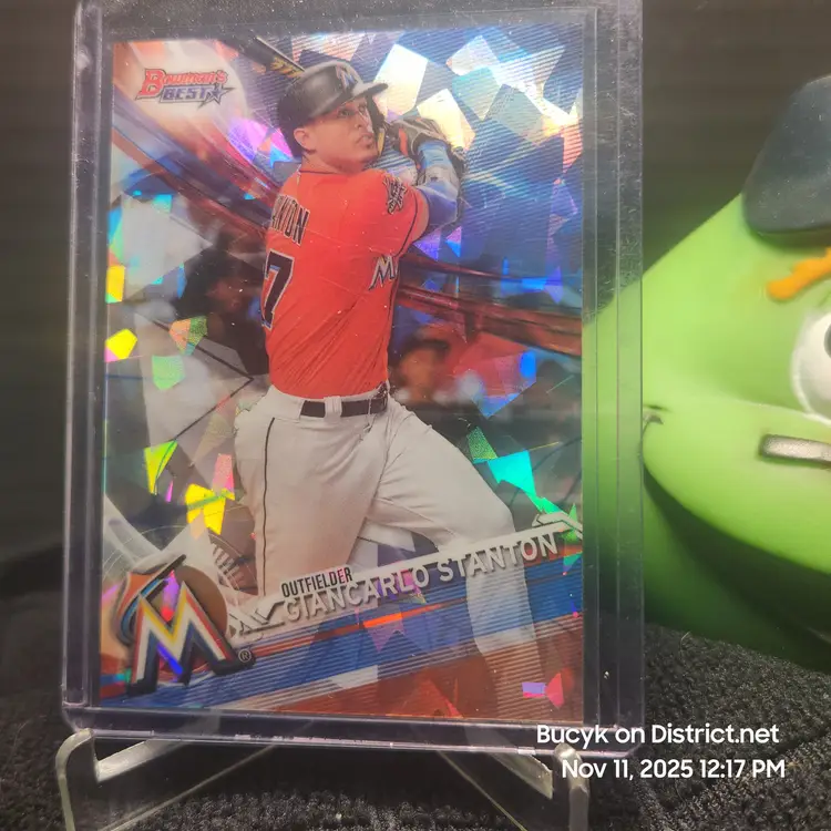 2017 Bowman's Best Atomic - Giancarlo Stanton Miami Marlins