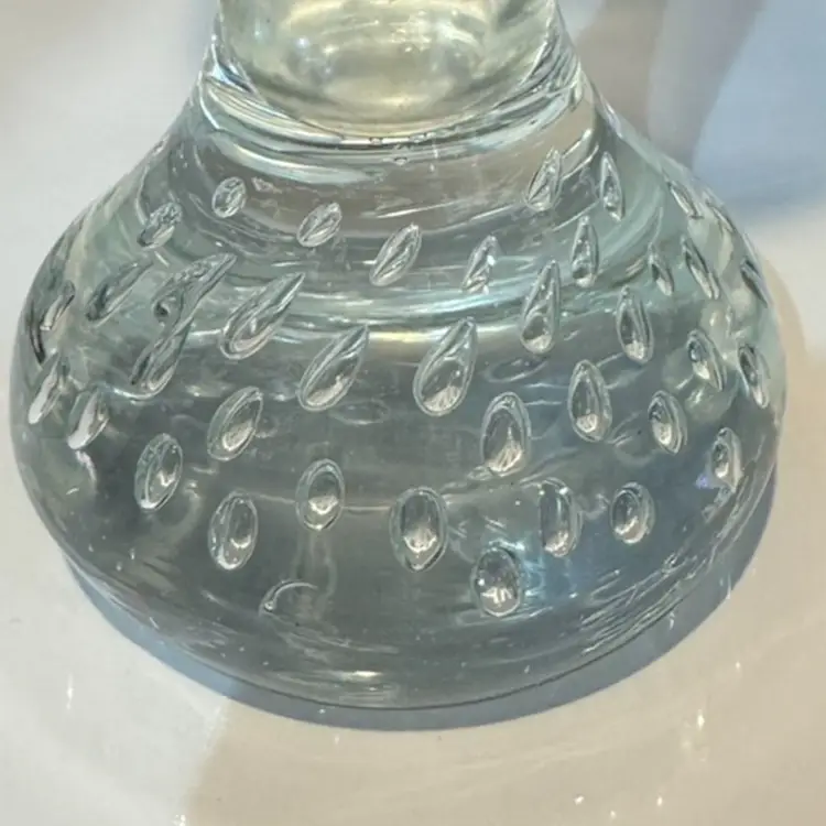 Jack-in-the-pulpit controlled bubble art glass vase