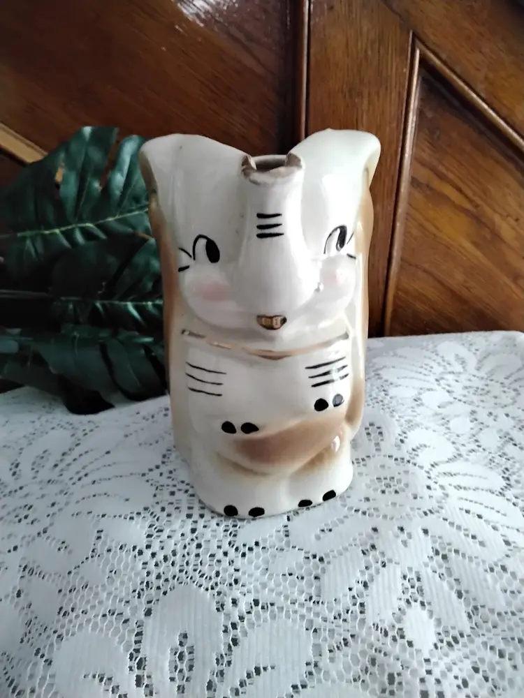 Vintage Walt Disney Dumbo Elephant Pitcher Rare