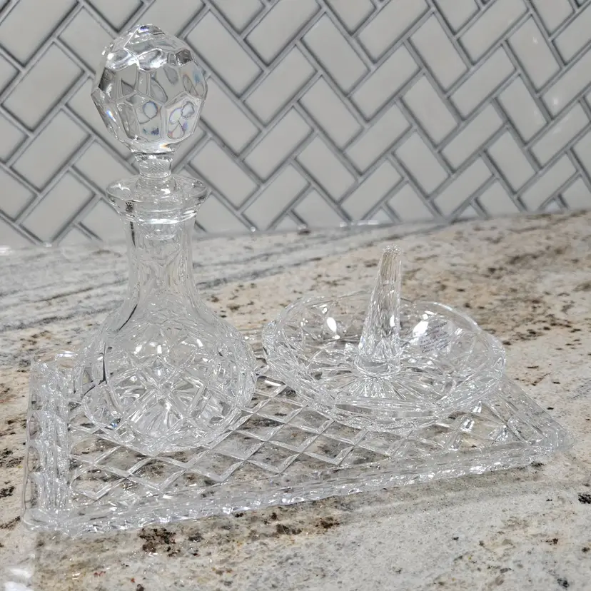 Vintage 1995 Royal Limited 3-Piece 24% Lead Crystal Vanity Set