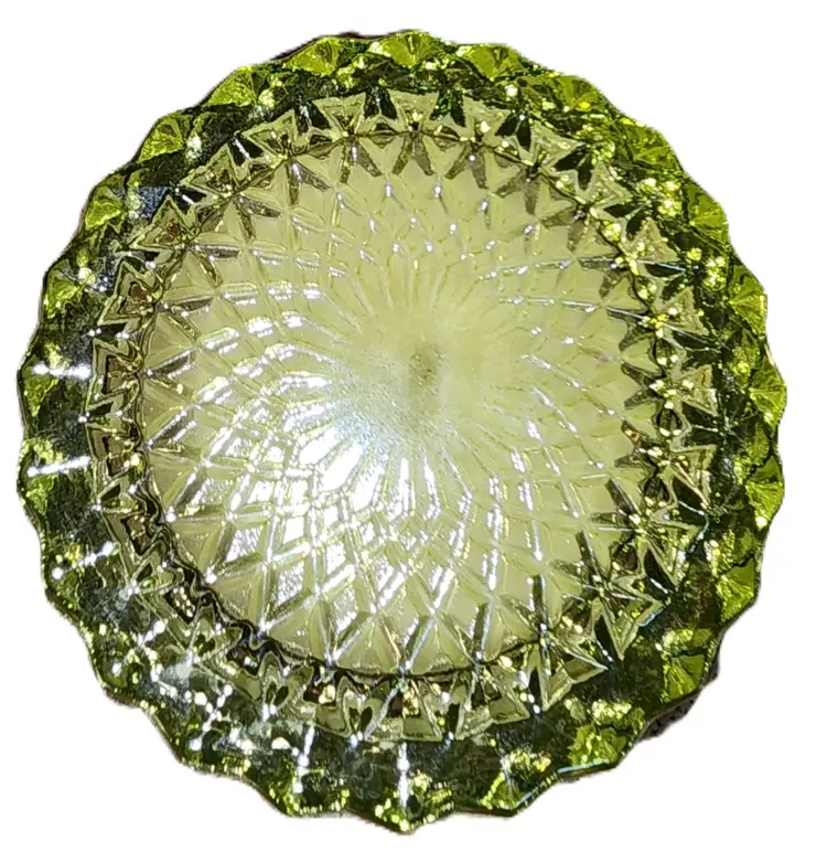 6 oz Italian Citrus Vegan Soy Candle in Peridot Cut Glass Jar with Lid