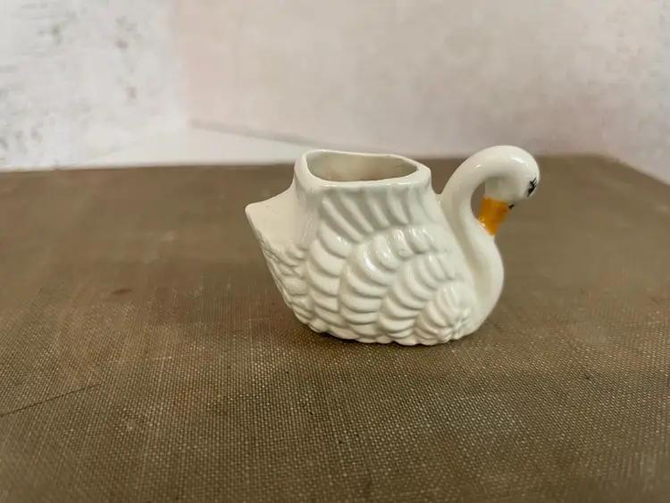 Vintage miniature swan planter sauce syrup jar jug no maker