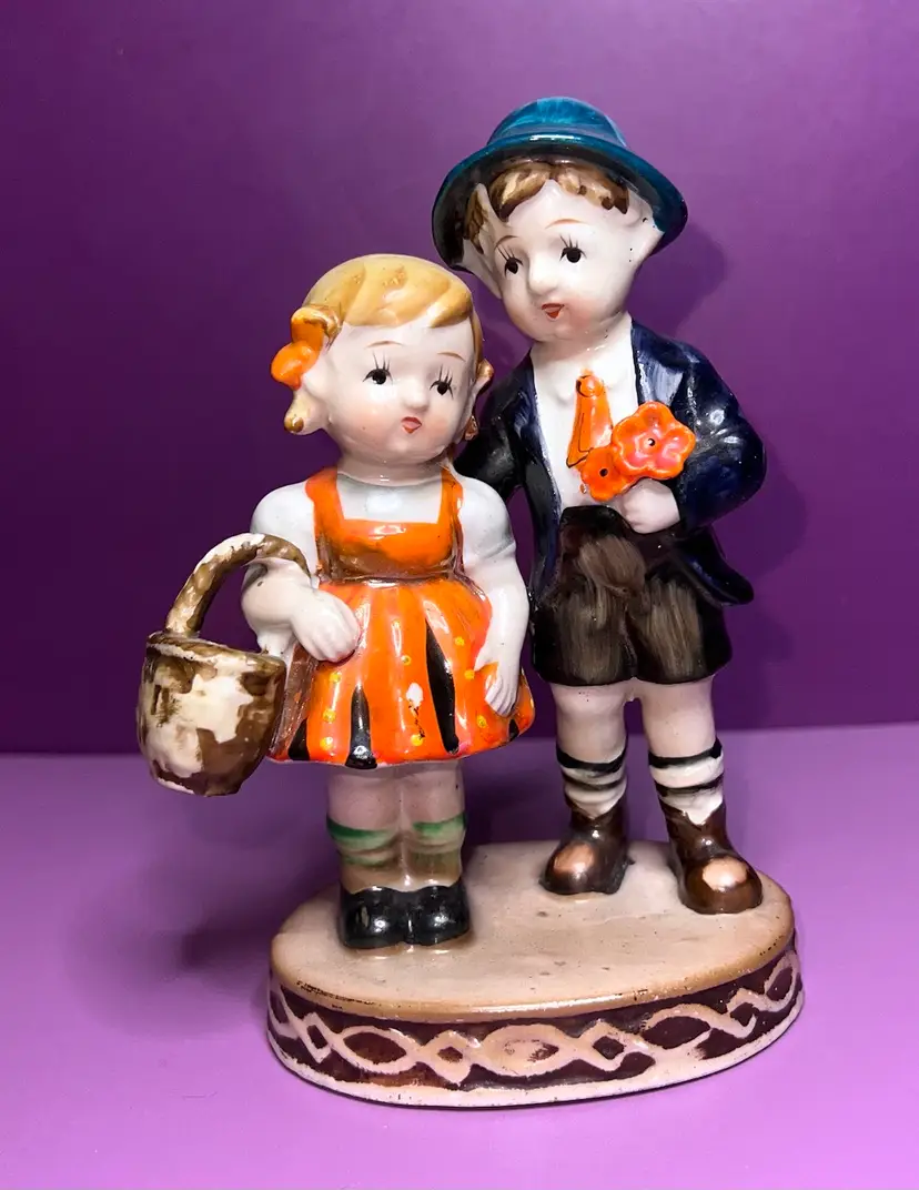 VTG Occupied Japan Porcelain Boy And Girl Figurines
