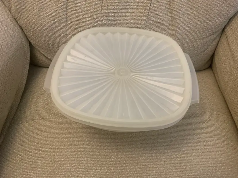 Preowned Tupperware Servalier Bowl Sheer # 858