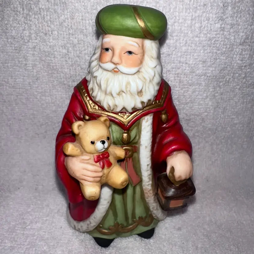 Vintage Homco Father Christmas Old World Santa w/Bear Ceramic Figurine #5610