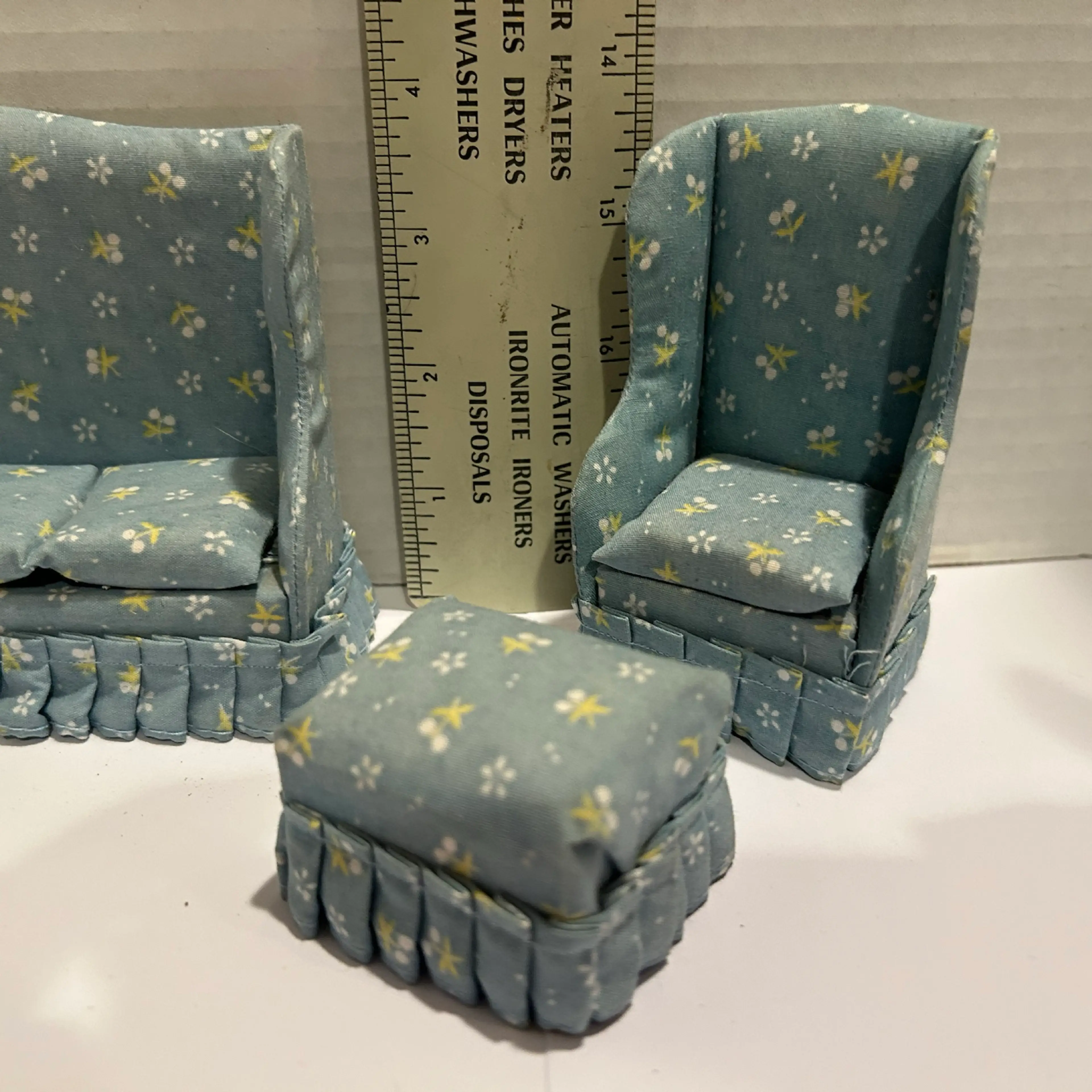 Image 2 of 4