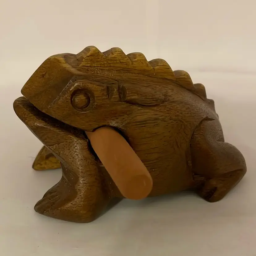 #525 Hand Carved Wooden Croaking Frog Percussion Instrument W/Wand