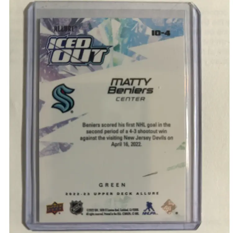 2022-23 Upper Deck Green Iced Out Matty Beniers IO-4 15/99 Seattle Kraken