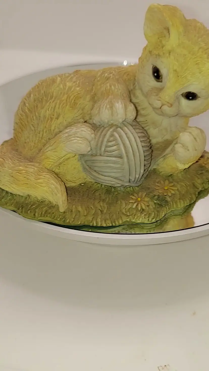 Vintage 1989 Nature's Friends Summit Collection Ginger Cat Kitten Ball Of String