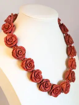 Vintage Natural Sponge Coral Red Rose Carved Necklace