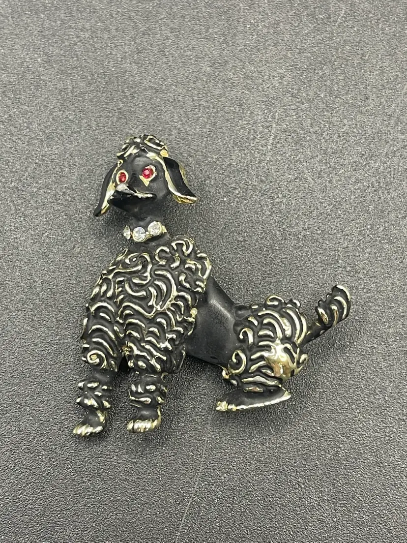 Vintage Black Enameled Gold Colored Poodle Brooch With Red Rhinestone Eyes And Collar